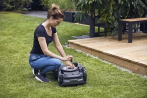 guide meilleur robot tondeuse